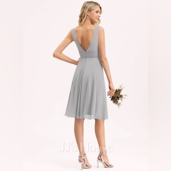 A-line V-Neck Asymmetrical Chiffon Bridesmaid Dress With Ruffle - Picture 3 of 4
